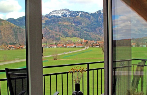 Aschau im Chiemgau Apartment | Ferienwohnung Kampen 65 qm, Offener Wohnraum, 2 Schlafzimmer, Süd-balkon