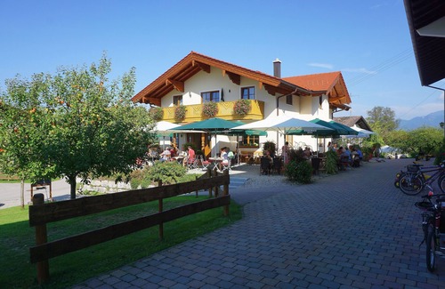 Bernau am Chiemsee Apartment | Ferienwohnung "Edelweiß" für 1-5 Personen (75 qm, OG) *