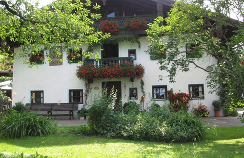 Frasdorf Apartment | Ferienwohnung 2 - 4 Pers. 70 qm, großer Wohn/Schlafraum, 1 Schlafzimmer, Küche, SAT-TV, Nichtraucher, keine Haustiere