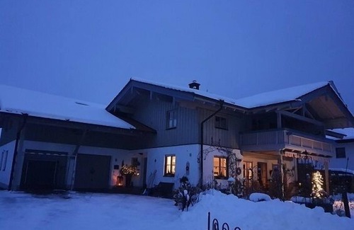 Uebersee Apartment | Ferienwohnung 65qm, Südbalkon, bis 4 Personen