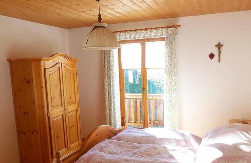 Anger Apartment | Ferienwohnung 76 qm Neubau, Nichtraucher, 2 Schlafzimmer, Wohnraum/Küchenzeile, Balkon, Sat-TV, 4 Sterne, max 4 Personen