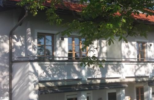 Chieming Apartment | Ferienwohnung Adlmaier