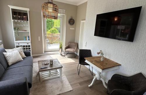 Vitzdorf Apartment | Ferienwohnung Alte Schule Vitzdorf im Hamptons-Stil mit großer Terrasse!