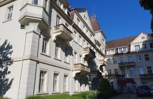 Bad Rothenfelde Apartment | Ferienwohnung am Kurpark mit Balkon