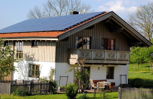 Bad Feilnbach Apartment | Ferienwohnung bis 2 Personen, 1 sep. Schlafzimmer, EG. Terrasse