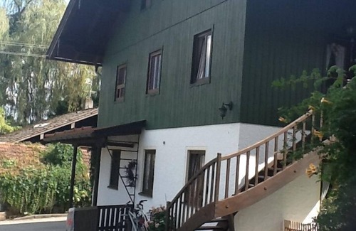 Bad Feilnbach Apartment | Ferienwohnung bis 2 Personen, 38 qm, 1 Sep. Schlafzimmer, Obergeschoss