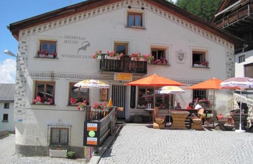 Tschlin Apartment | Ferienwohnung Caviezel