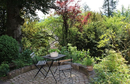 Schwaebisch Gmuend Apartment | Ferienwohnung mit Terrasse in Halbhöhenlage am Stadtrand von Schwäbisch Gmünd