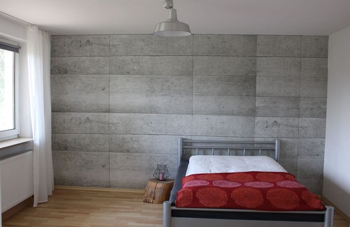 Schwaebisch Gmuend Apartment | Ferienwohnung mit Terrasse in Halbhöhenlage am Stadtrand von Schwäbisch Gmünd