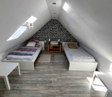 Stockhausen-Illfurth Apartment | Ferienwohnungen! Kleine Bungalows mit Terrasse!