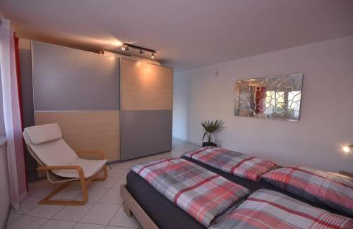 Schwarzach am Main Apartment | Ferienwohnung Gartenblick an der Mainschleife