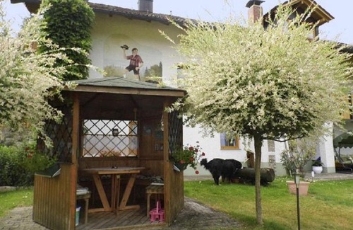 Schoenberg Apartment | Ferienwohnung Graf