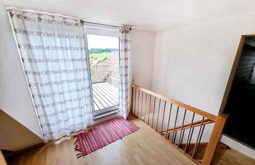 Hilzingen Apartment | Ferienwohnung Heidi mit 120qm, 3 Schlafzimmer, Max. 7 Personen