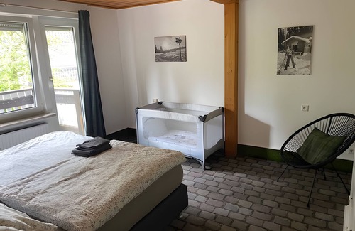 Ortsmitte Apartment | Ferienwohnung Huckelberg mit 84qm, 4 Betten, Max. für 4 Personen