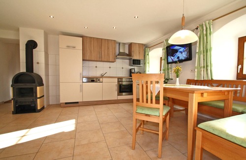 Aschau im Chiemgau Apartment | Ferienwohnung III Spitzstein - 65 qm zwei Schlafzimmern mit Terrasse im Erdgeschoss