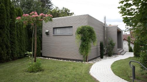 Ittendorf Apartment | Ferienwohnung Kräuter Chalet- Obsthof Steffelin