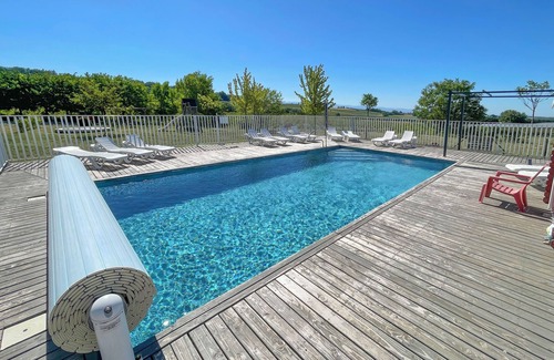 Marsaz Apartment | Ferienwohnung mit Beheizten Pool bis 5 Personen