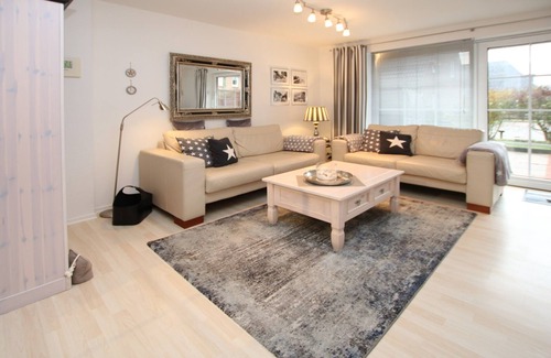 Wyk auf Foehr Apartment | Ferienwohnung mit 3- Zimmern auf ca. 80m² im EG und UG