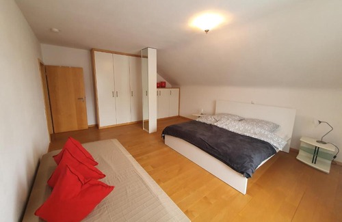 Merzig Apartment | Ferienwohnung Nussbaum
