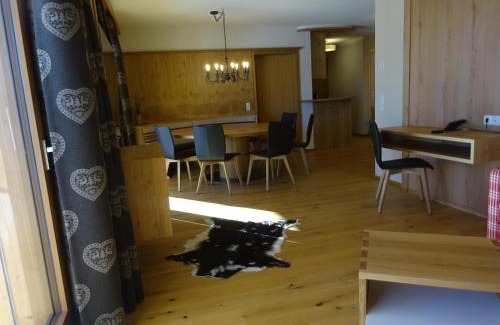 Damuels Apartment | Ferienwohnung Oberdamüls