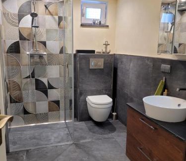 Bobenheim am Berg Apartment | Ferienwohnung Riesling