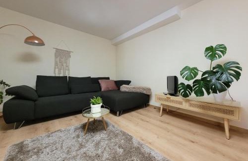 Bobenheim am Berg Apartment | Ferienwohnung Riesling