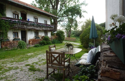 Hoslwang Apartment | Ferienwohnung Südwest, 45 qm Obergeschoss, 1 Wohnzimmer, 1 Separates Schlafzimmer
