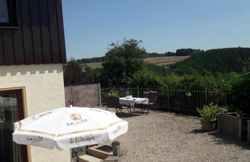 Dahlem Apartment | Ferienwohnung Talblick Dahlem