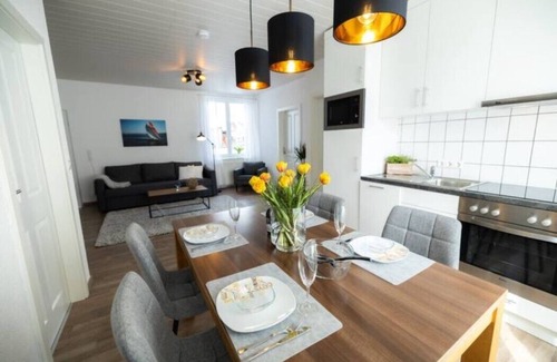 Fischbach Apartment | Ferienwohnung Veilchen im Gemütlichen Gästehaus Benedikt