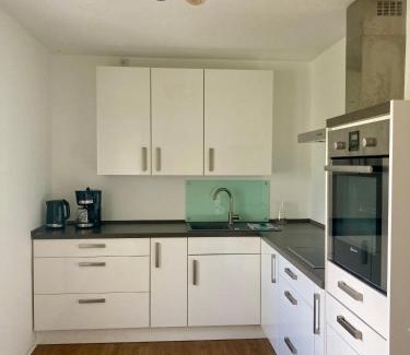 Burg-Dorf Apartment | Ferienwohnung Wiesenglück