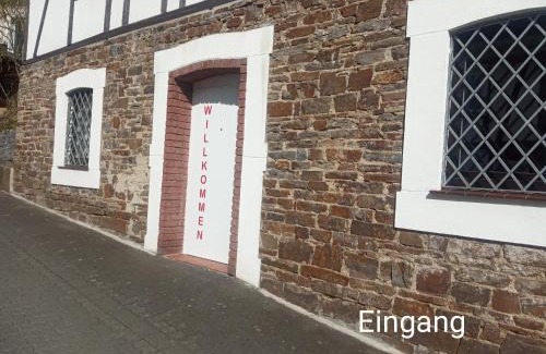 Schladern Apartment | Ferienwohnung Windecker Ländchen