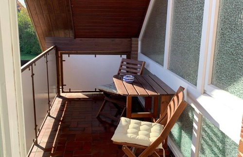 Glueckstadt Apartment | Ferienwohnung with balcony in Glückstadt near the water