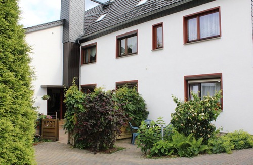 Lichtenhain Apartment | Ferienwohnungen Felsenblick and garden view in Saxon Switzerland - quiet