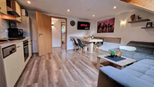 Ried Apartment | Ferienwohnungen Wolf - Wohnung "Falkenstein" mit 3 Zimmer
