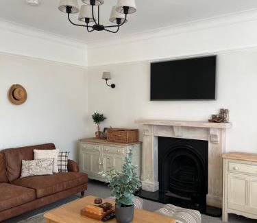Rhosneigr House | Fern Lodge By Birch Stays