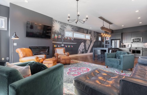 Talbot's Corner House | Fern Village - 4 Townhomes with Skyline Views