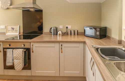 North Bitchburn Cottage | FERNGROVE COTTAGE, family friendly, with a garden in Butterknowle