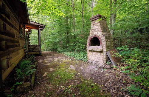 Rockbridge Cabin | Fernwood Cabin, nestled in the woods of Hocking Hills. Your home away from home!