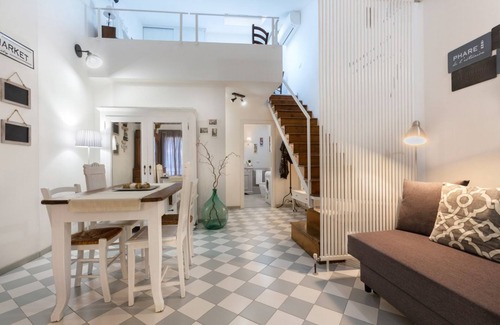 Ferrara Apartment | Ferrara Duplex Terrace Apartment x4
