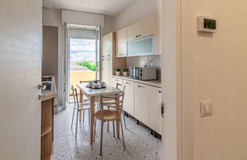 Ferrara Apartment | Ferrara Fair Huge Apartment x7!