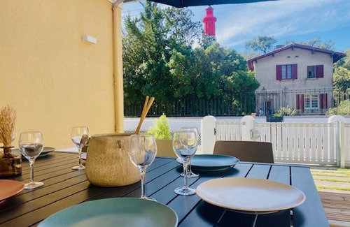 Cap-Ferret Ski Chalet | Ferret Lighthouse- Beach 300- House for 10