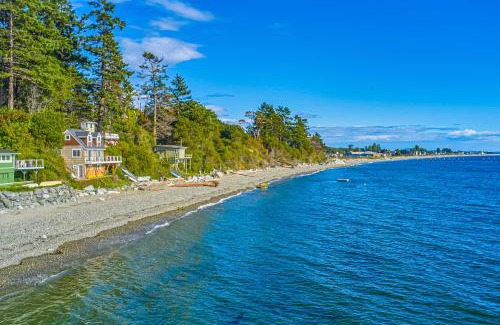 Point Roberts House | Ferry Viewer Cottage, Unit 1