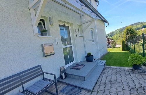 Grafenau Apartment | Fewo 2 im Erdgeschoss mit Terrasse
