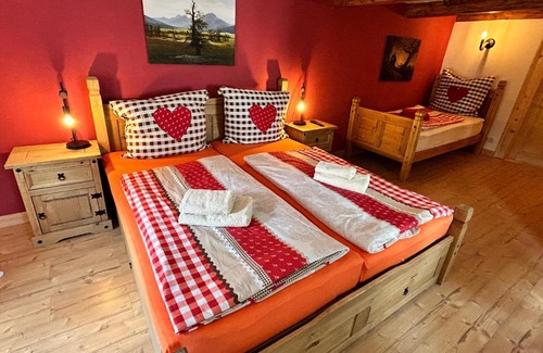 Grossschoenau Apartment | Fewo Frushi mit Sauna & saisonalem Whirlpool im Zittauer Gebirge