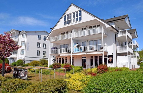 Ostseebad Baabe Apartment | Fewo mit Balkon und Strandkorb am Strand