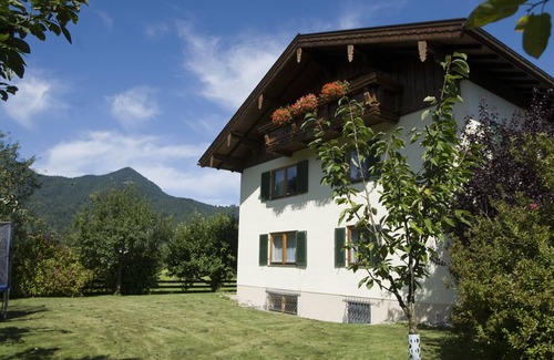 Marquartstein Apartment | Fewo Nr. 1 Spatz 2 bis 3 Personen, 60 qm, 1-2 Schlafzimmer, 1-2 Du/wc , 2 Balkon, Wlan, 1. Stock