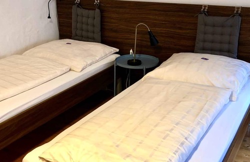 Altstadt Apartment | FeWo Peterskirche 2nd floor - Altstadthaus / Ferienwohnungen Görlitz