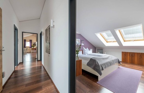 Freyung Apartment | FeWo Purple | 5-Sterne Ferienwohnung mit Dachterrasse für höchste Ansprüche