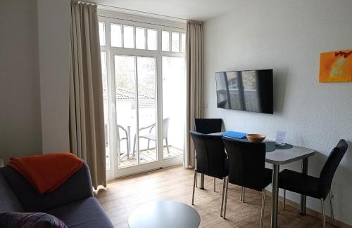 Kuehlungsborn Hotel | Fewo Rosenhof 09