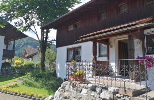 Unterammergau Apartment | FeWo Steckenbergblick/Gästecard